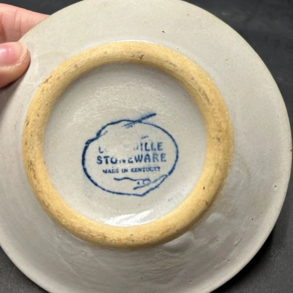Vintage Louisville stoneware trinket dish - Picture 5 of 7